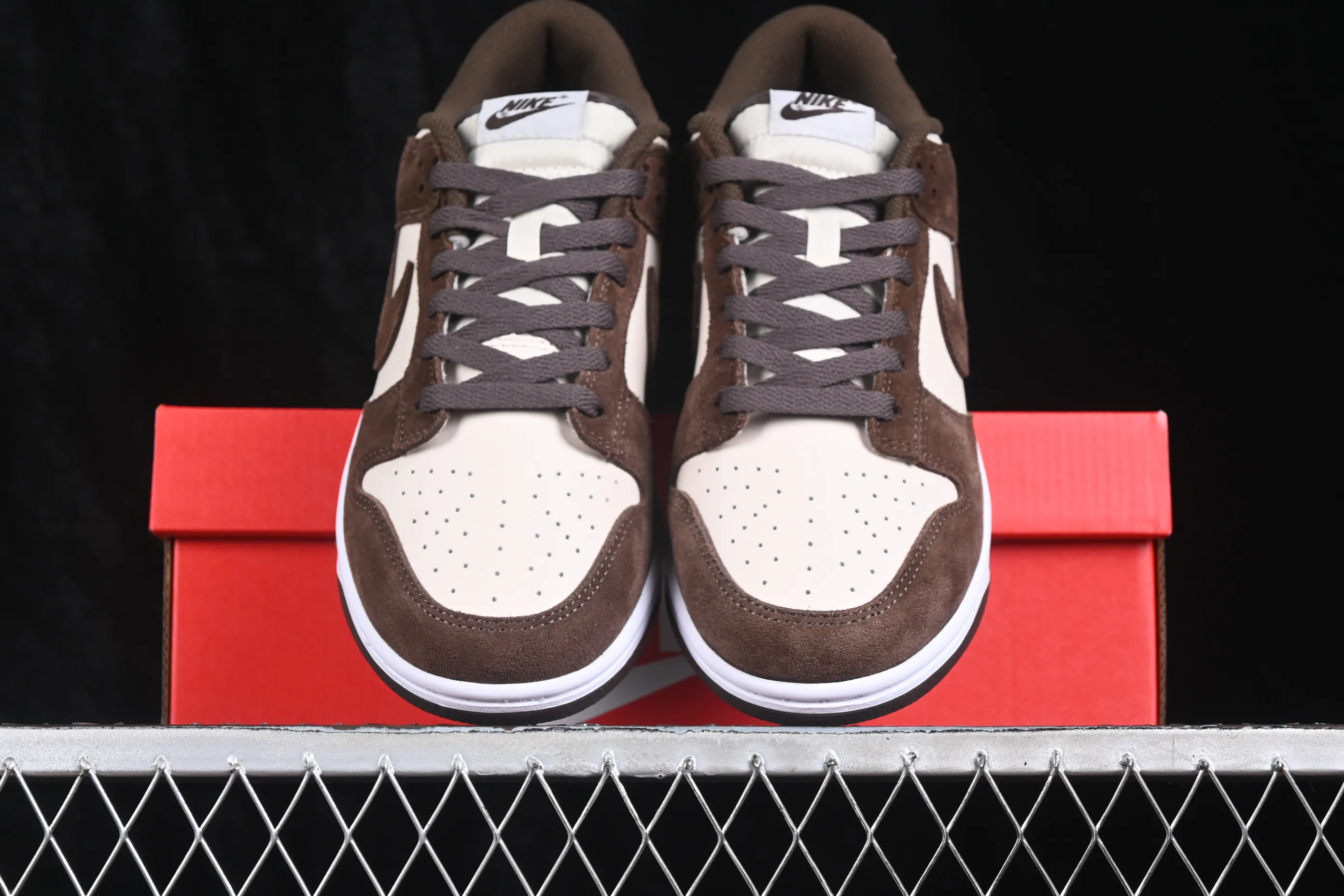 All Categories Nk SB Dunk Series Nk SB Dunk Low Low-top sneakers Nike SB Dunk Low Year of the Horse Brown Low-top casual sneakers IO4244-102